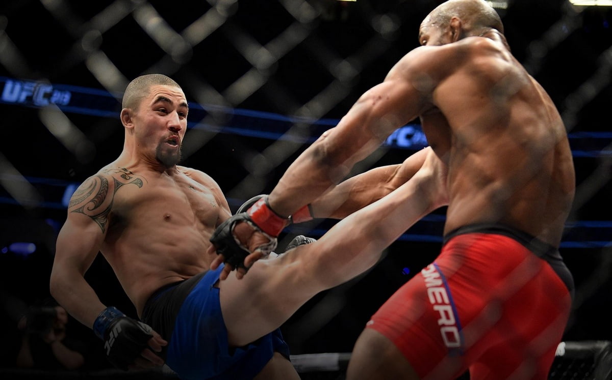 UFC 254: vapaaottelun mestarit taistossa